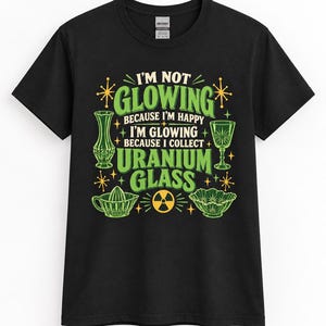Uranium Glass Collector T-shirt: Glödande vintage-present till glasälskare (Gildan 5000)
