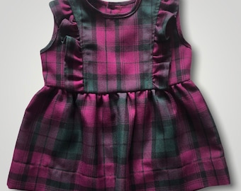 Baby dress, girls dress, Girls tartan dress, baby tartan dress, girls christmas dress, preemie up to 5-6