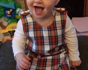 Baby dress, girls dress, Girls tartan dress, baby tartan dress, girls christmas dress, preemie up to 5-6