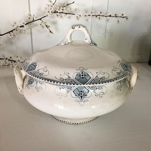 Beautiful French Vintage Bowl, Large Ceramic French Bowl,  Vintage Serving Dish, French, Antique French Tureen