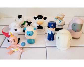 Mixed Lot of Toddler Toy Figures Animals Sheep Cow 9 piece figure