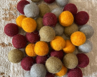Earth shades mix, 2.5cm, 100% Nepalese wool felt ball pom poms for DIY craft/garland/bedroom decor/nursery mobiles/embellishment