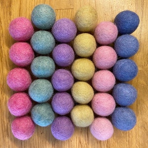 Pastel Colour Mix, 2.5cm. 100% Nepalese wool felt ball pom poms, DIY craft/garland/baby mobile/fillable letters/nursery decoration/bedroom image 1