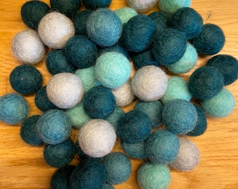 Blue Ocean Nautical mix, 100% Nepalese 2.5cm wool felt ball pom poms for DIY craft/Garland/bedroom decor/nursery/mobile/Montessori sensory