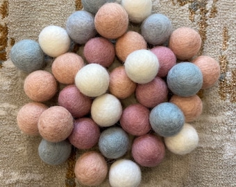 Baby Pink Traditional Baby Girl Bedroom colours, 100% Nepalese wool felt balls, 2.5cm/ DIY craft/garland/mobile/nursery decoration