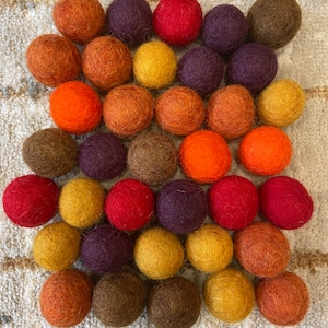 Autumn Fall Maple Rainbow Mix, 2.5cm felt ball pom poms used for decoration, Halloween, thanksgiving decoration