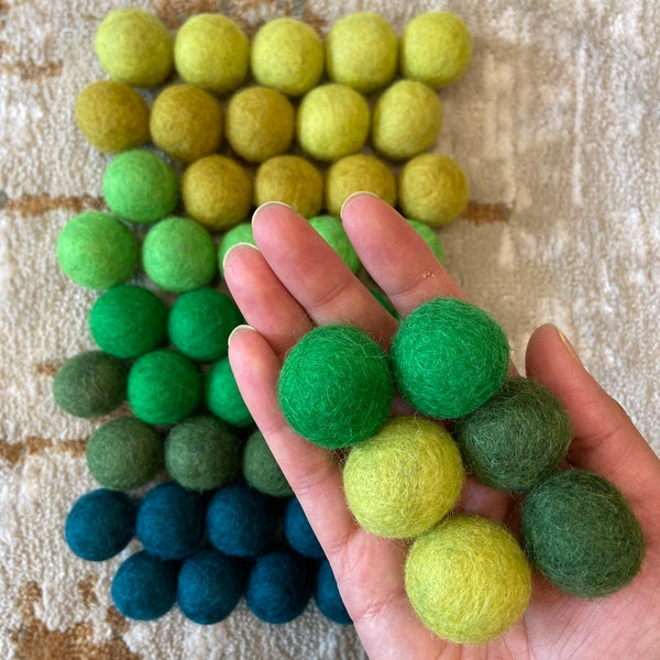 Green Rainbow Ombré Pom Pom Felt Balls (2.5cm) for DIY craft,mobile,bunting,garland making