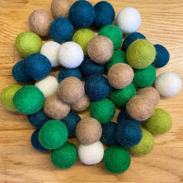 Green Nature Forest Mix, 2.5cm 100% Nepalese wool felt ball pompoms for DIY Garland/crafts/pom-pom branches/flower arrangement/bedroom decor