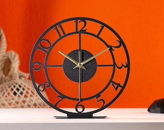 Desktop Classic Metal Clock with Latin Number, Silent Mechanism, Minimalist Metal Artwork, Desk Tidy, Unique Interior Decoration Gift