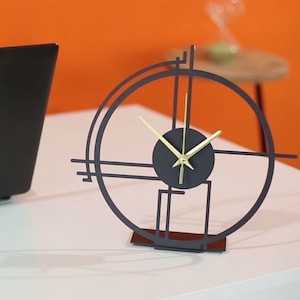 Tabletop Metal Clock with Geometric Style, Silent Bedroom Clock, Unique Desk Clock, Modern Design New Business Gift, Home Decoration