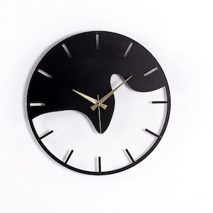 Minimalist Black And White Yin Yang Metal Wall Clock, Home Office Wall Clock, 16-20 Inches Wall Clock, Modern Unique Wall Clock, Wanduhr