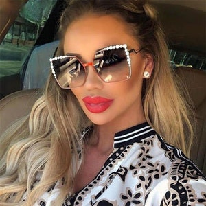 Beautiful Shiny Square Retro Vintage Birthday Gift For Girls Ladies Sunglasses Women Square Oversized Square Sunglasses Gifts for Women