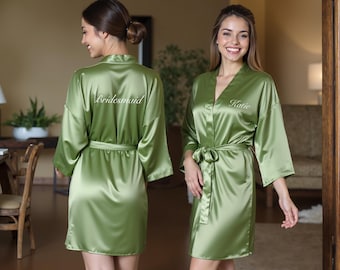 Personalisierte Satin Brautjungfer Robe: Grünes Hochzeitsgeschenk