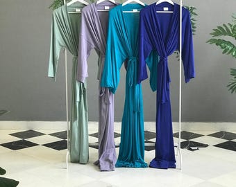 Mutter der Braut Brautjungfer Roben personalisiert in sehr langen Knöchel / Wadenlängen Brautparty Roben für Brautjungfer Geschenke in blauem Lavendel.