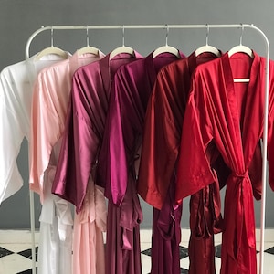 Luxury Bride robe and Bridesmaid Robes- A bachelorette party must have. Matching Personalized Bridal party gifts.