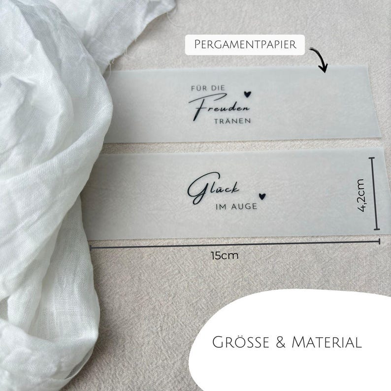Elegant gestaltete Banderolen für Hochzeiten