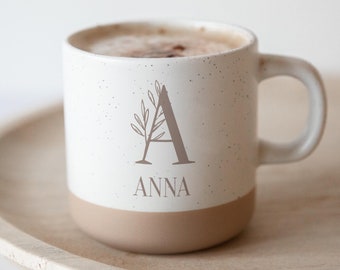 Taza personalizada con inicial | Taza con nombre para regalar a tu novia | Taza de café personalizada | Taza para colega