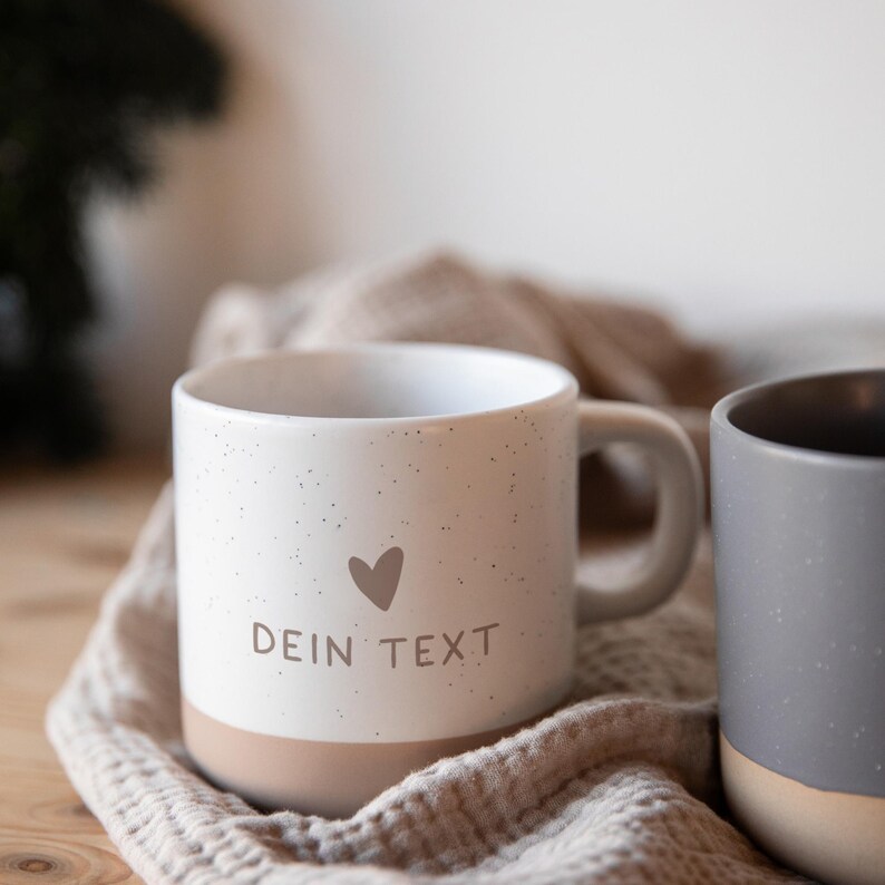 Steingut Tasse mit Gravur – personalisierte Cappuccino Tasse Geschenk Kollegin