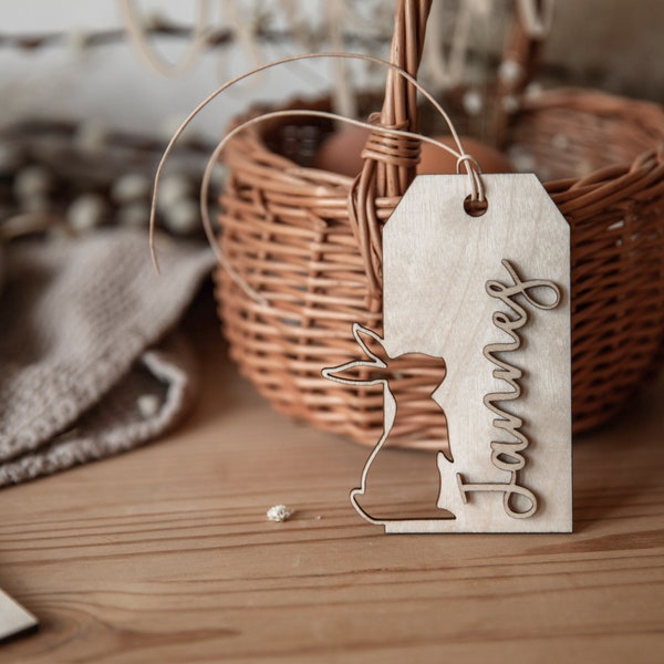 Anhänger Ostern Hangtag mit Holzname und Hase / Osterkörbchen personalisiert / Geschenkanhänger Holz / Namensschild mit Holzperlen