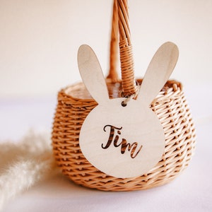Easter basket with name tag / Easter gift idea / wicker basket personalized with Easter tag