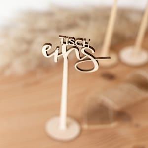 Numeri tavolo matrimonio in legno con base / disposizione dei posti a sedere / numeri in legno / supporti per numeri tavolo cartelli da tavolo / cancelleria per matrimonio / posti a sedere