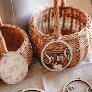 Easter basket with name tag / Easter gift idea / wicker basket with Easter tag personalized
