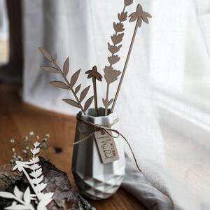 Wooden flower bouquet / set of 4 filigree wooden flowers / Valentine's Day gift / wooden flower decoration image 2