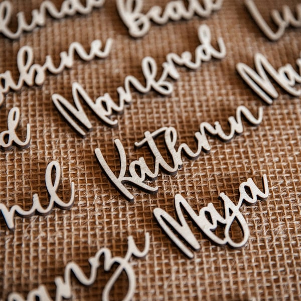 Wedding place cards lettering made of wood / place cards made of birch