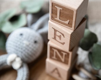 Cubos de madera con grabado - madera de haya, 5 cm - Regalo de nacimiento/cumpleaños - Regalo personalizado para bebé - Cubos de madera para bebé - Cubos con letras