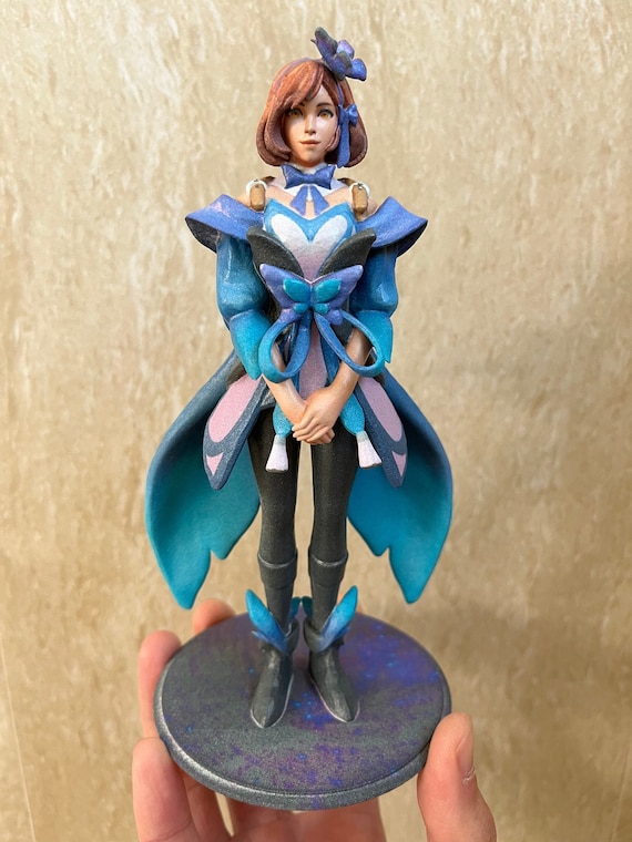 Smiling Marci in Blue Horizons Set With Pedestal - Dota 2 Figurine