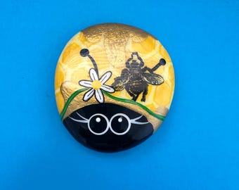 Honey bee Lorybugrocks