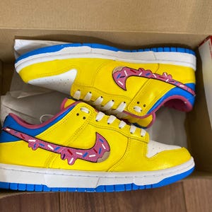 custom nike dunks “simpsons”