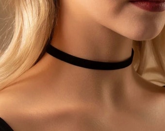 Black Velvet Choker: black cord Necklace girl