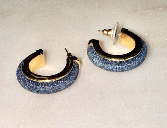 VTG Joan Rivers Earrings Hoop Denim Fabric Gold T… - image 6