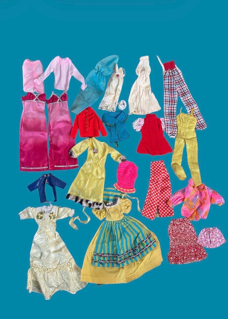 Vêtements et accessoires pour poupée Barbie Vêtements et accessoires pour poupée Barbie