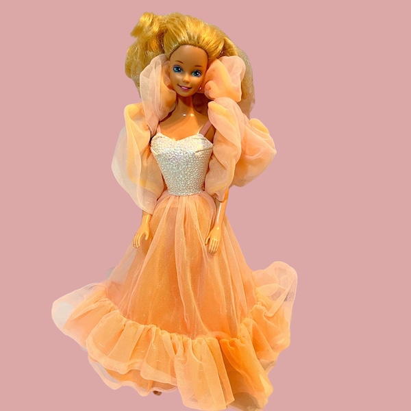 Poupée Barbie peach vintage