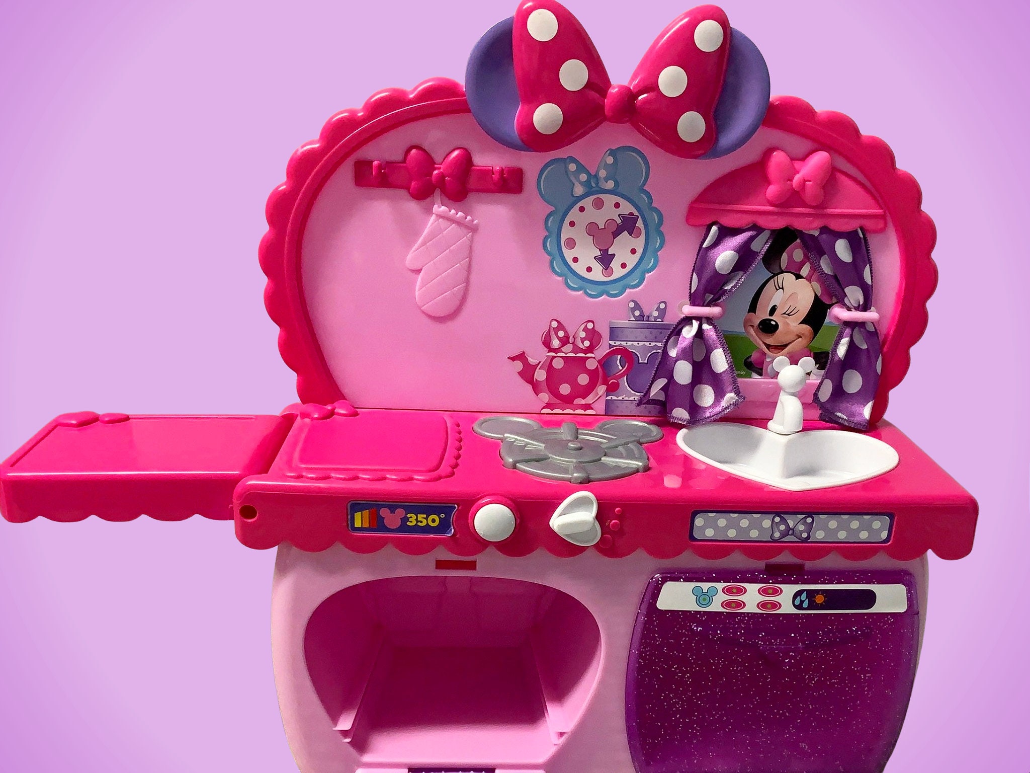 Disney Junior Minnie Mouse Flipping Fun Pretend Play Kitchen Set, Play