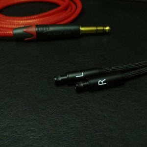Sennheiser - HD800, HD800S, HD820 - Red Leather Custom Headphone Cable - Air Plus