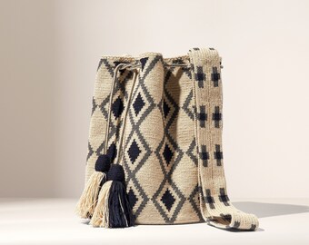 Fair Trade Handwoven Wayuu Mochila – Ethically-Sourced Crochet Crossbody Bag from Colombia