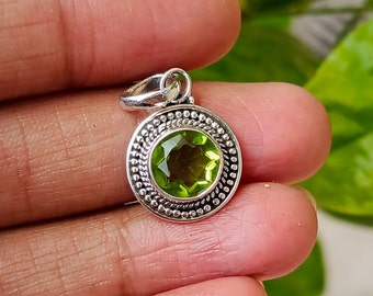 Ciondolo peridoto naturale, Ciondolo in argento sterling 925,Gioielli,Gioielli in argento fatti a mano, Speciale giorno estivo,Regalo per lei