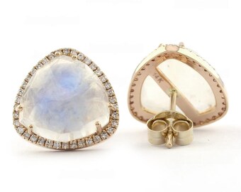 Pendientes de botón con diamantes y piedra lunar arcoíris trillón, oro amarillo de 14 quilates, delicados pendientes para el día a día.