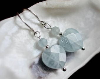 Aquamarin Herz Ohrringe, handgemachte Sterling Silber Ohrringe