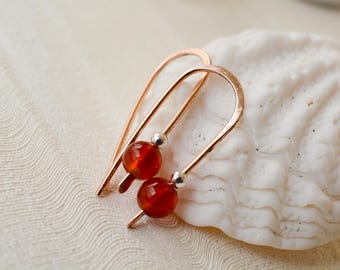 Små karneolörhängen, smycken med födelsesten från juli, smycken i rött silver