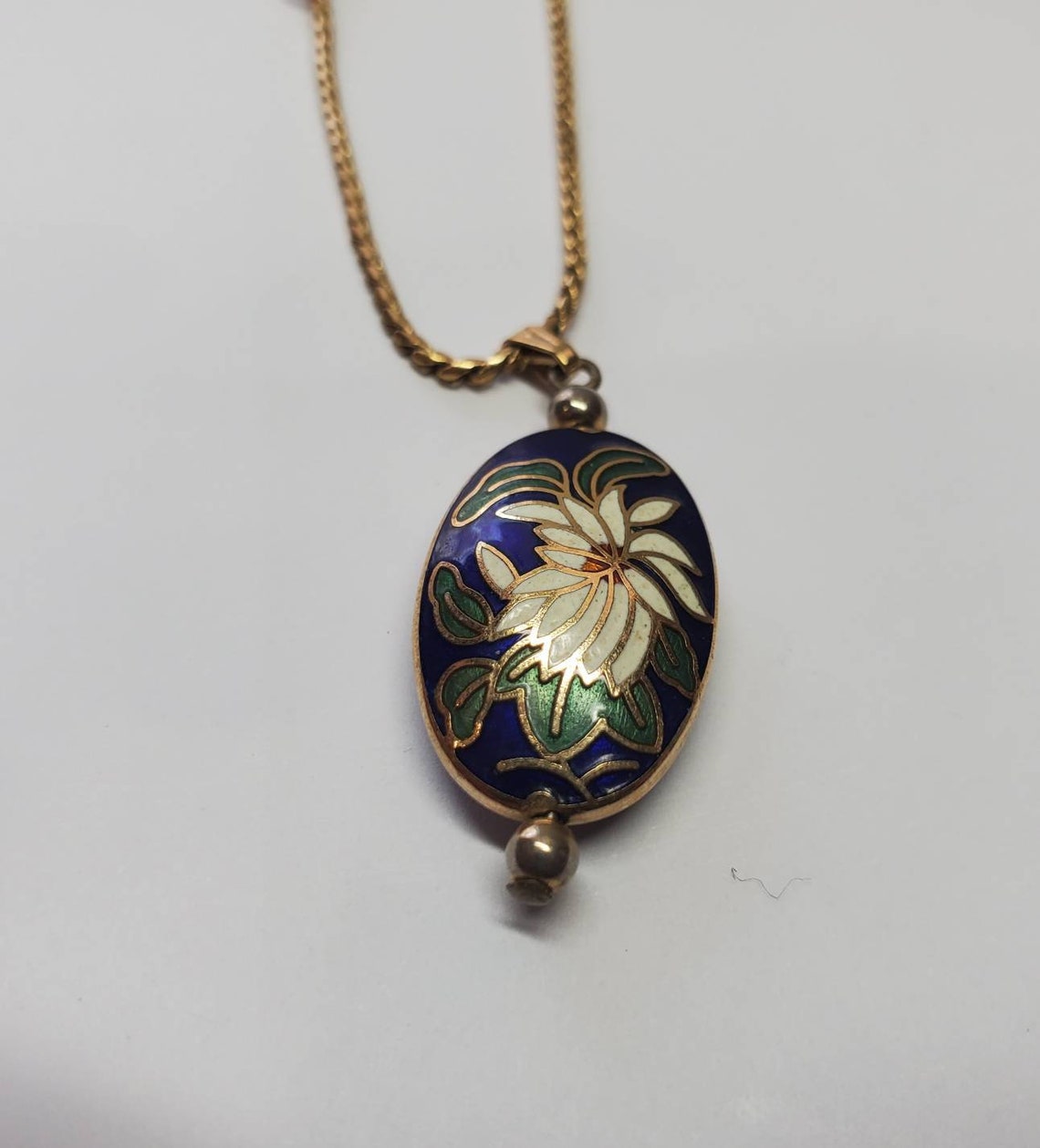Vintage 1982 Avon Cloisonne Necklace Blue With White Lily Etsy