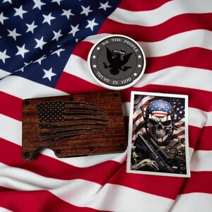 CREDEIT CARD HOLDER