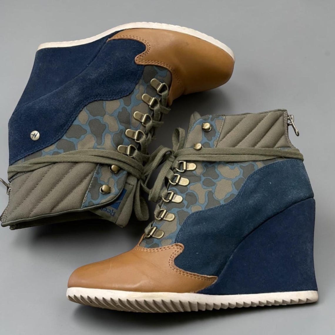 The Reebok Alicia Keys Wedge Sneakers, Foto 1 von 5