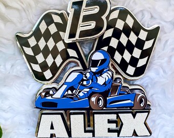 Adorno para tarta de kart azul - adorno para tarta de carreras - carreras de rally - bandera a cuadros - adorno para tarta de karts - piloto de carreras