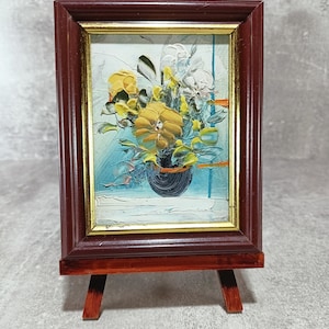 Pintura al óleo pequeña vintage, sobre cartón en un marco, imagen de flores amarillas, imagen positiva, artista ucraniano