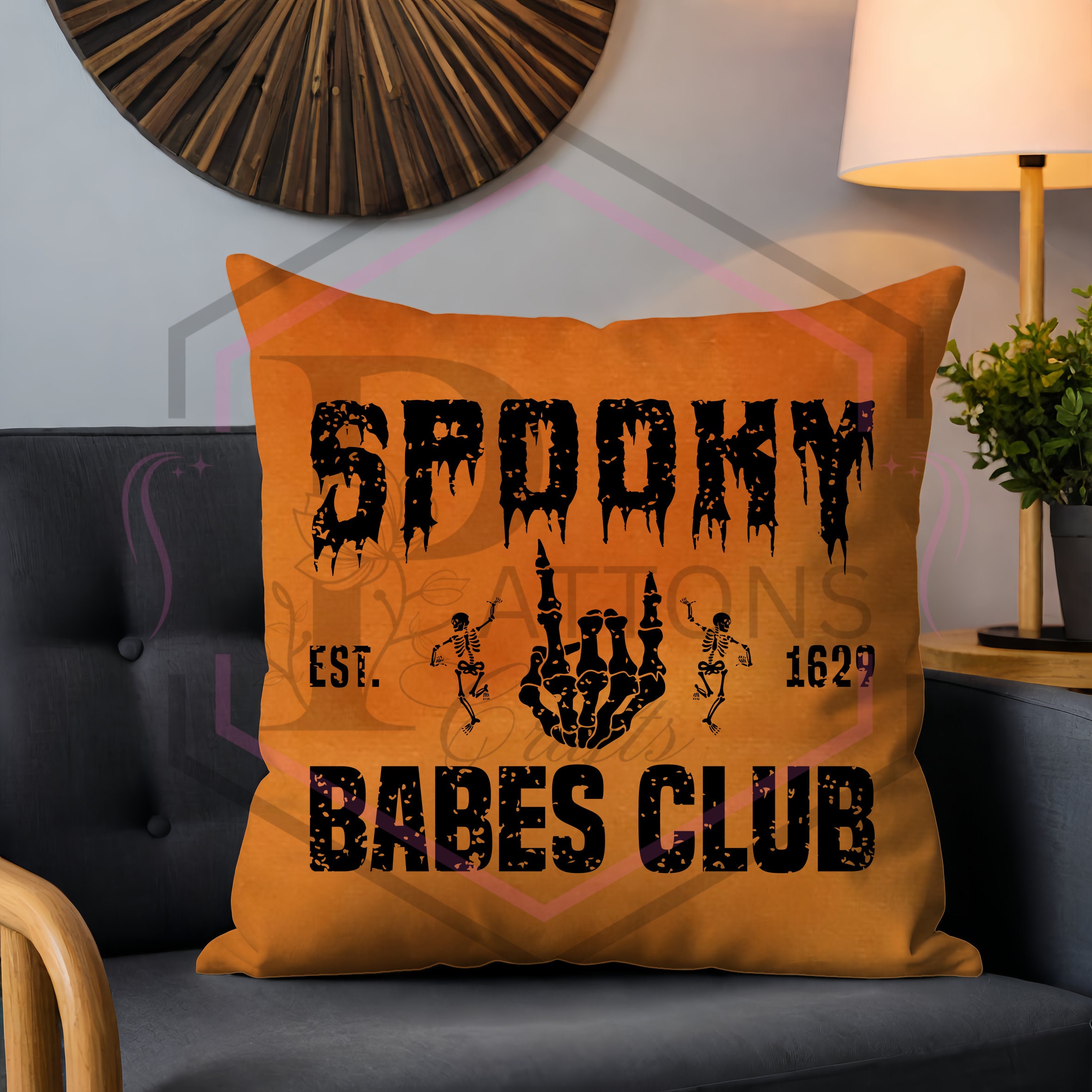 ブラウン ベルベット ハロウィン クッション オレンジベルベットのハロウィンクッション：Spooky Babes Club Decor