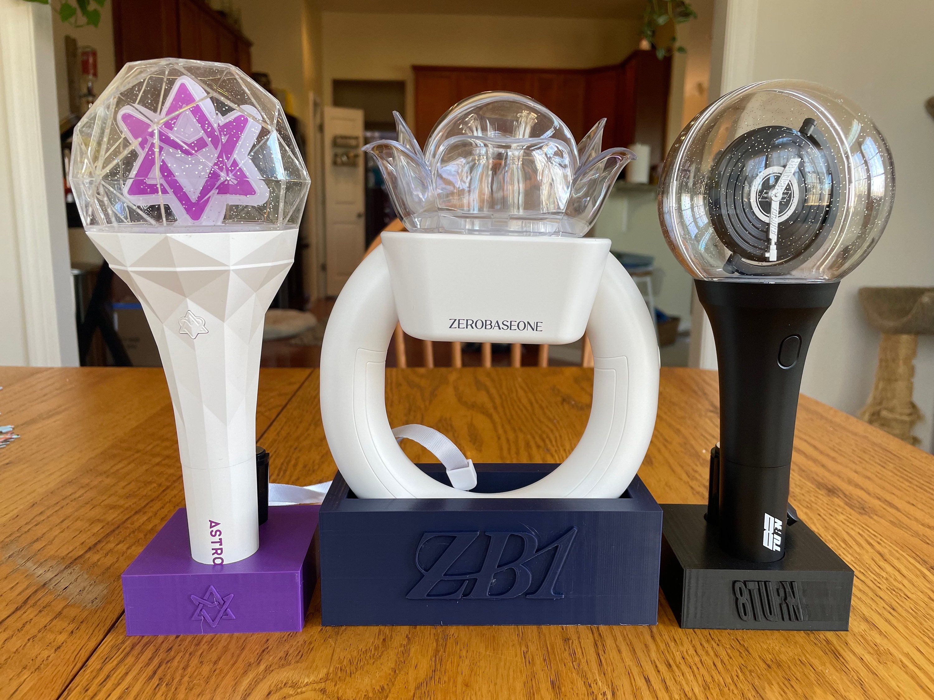 Kpop - Lightstick STAND Boy Groups - Etsy 日本